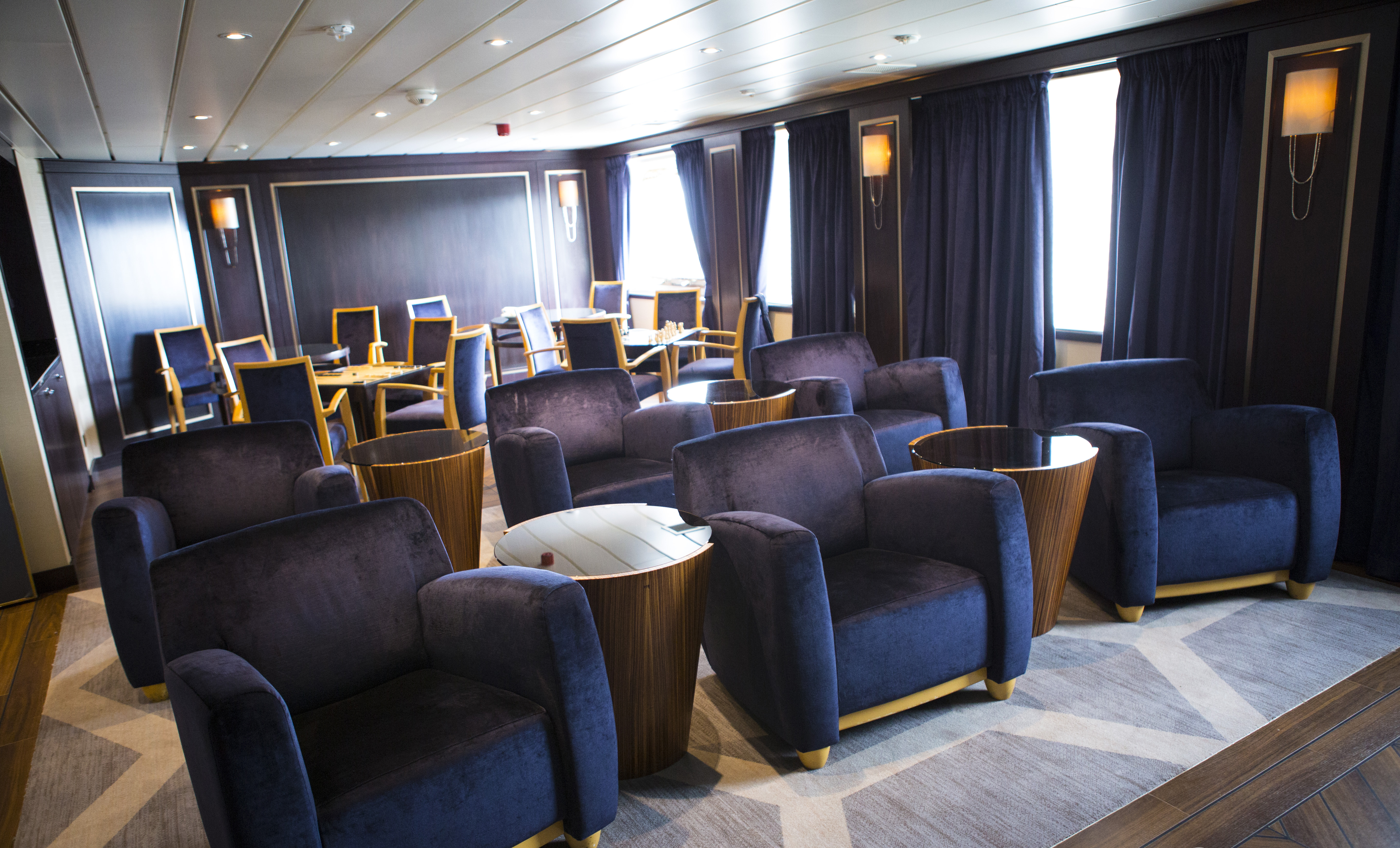 Star Breeze - Screening Room