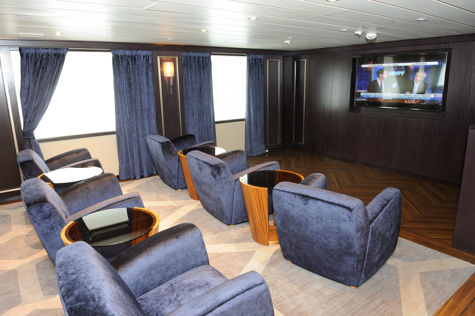 Star Breeze - Screening Room