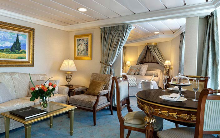 Oceania Nautica Vista Suite.jpg