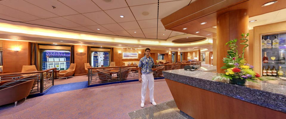 P&O Cruises Arcadia Interior Piano Bar 2.jpg