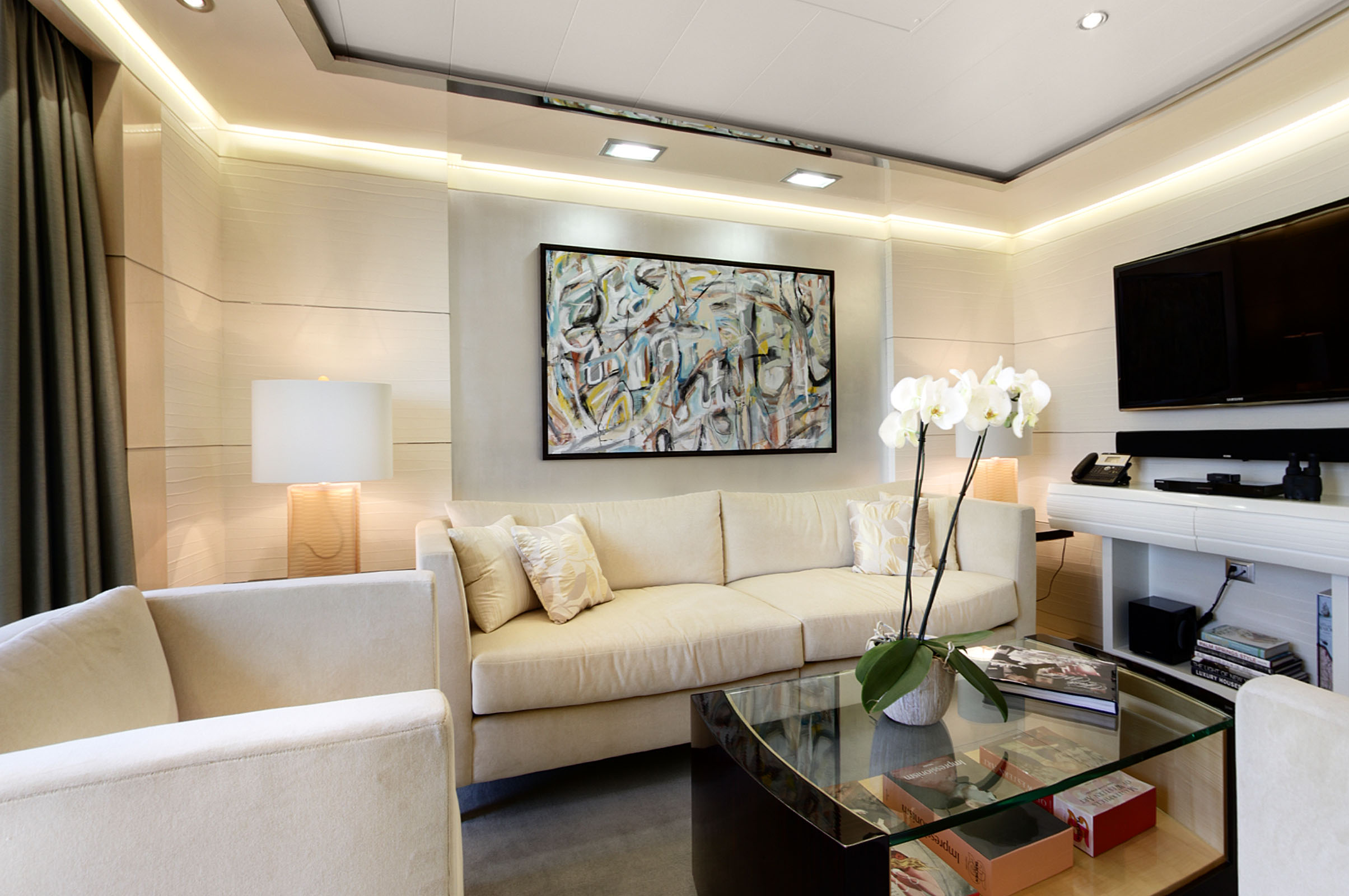 Oceania Cruises Oceania Class Accommodation Vista Suite.jpg