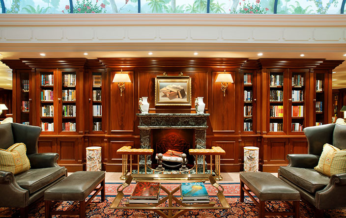 Oceania Cruises Sirena Interior library.jpg