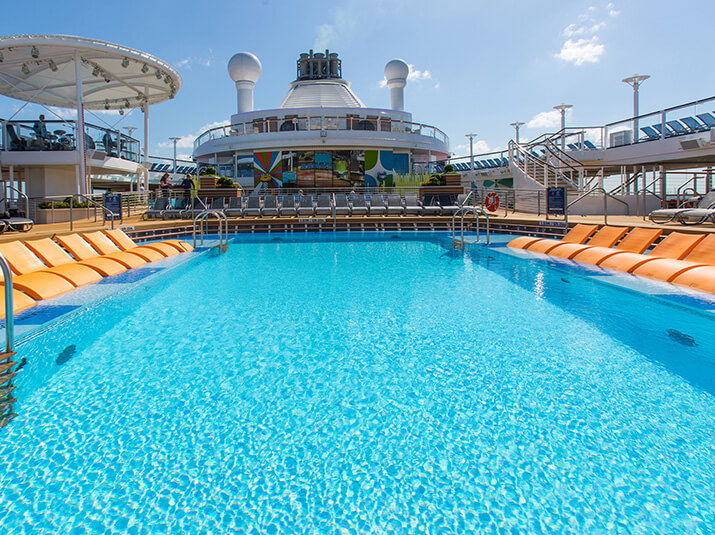 anthem of the seas pool .jpg