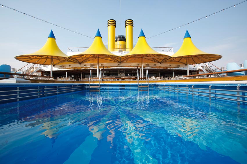 Costa Luminosa Swimming Pool 1.jpg
