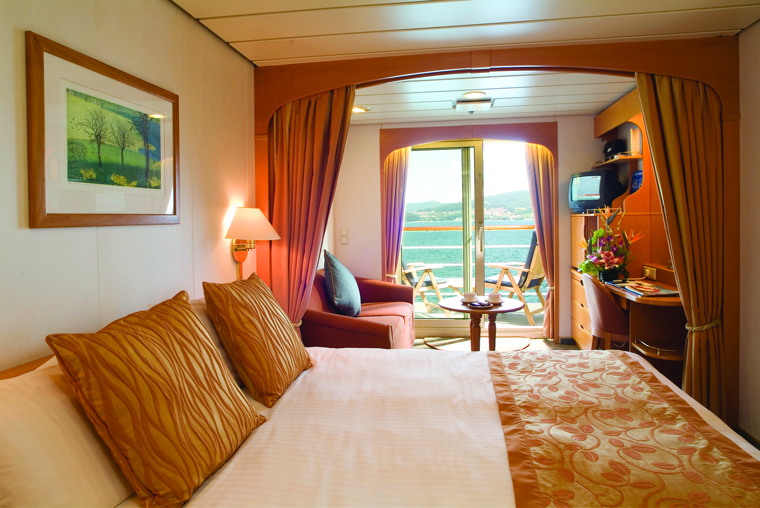 P&O cruises oriana balcony cabin 1 2014.jpg