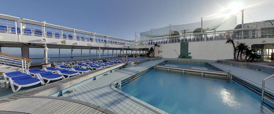 P&O Cruises Oriana Exterior Crystal Pool.jpg