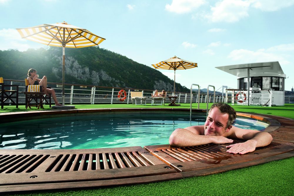 A-ROSA BELLA A-ROSA DONNA A-ROSA MIA A-ROSA RIVA Exterior Pool.jpg