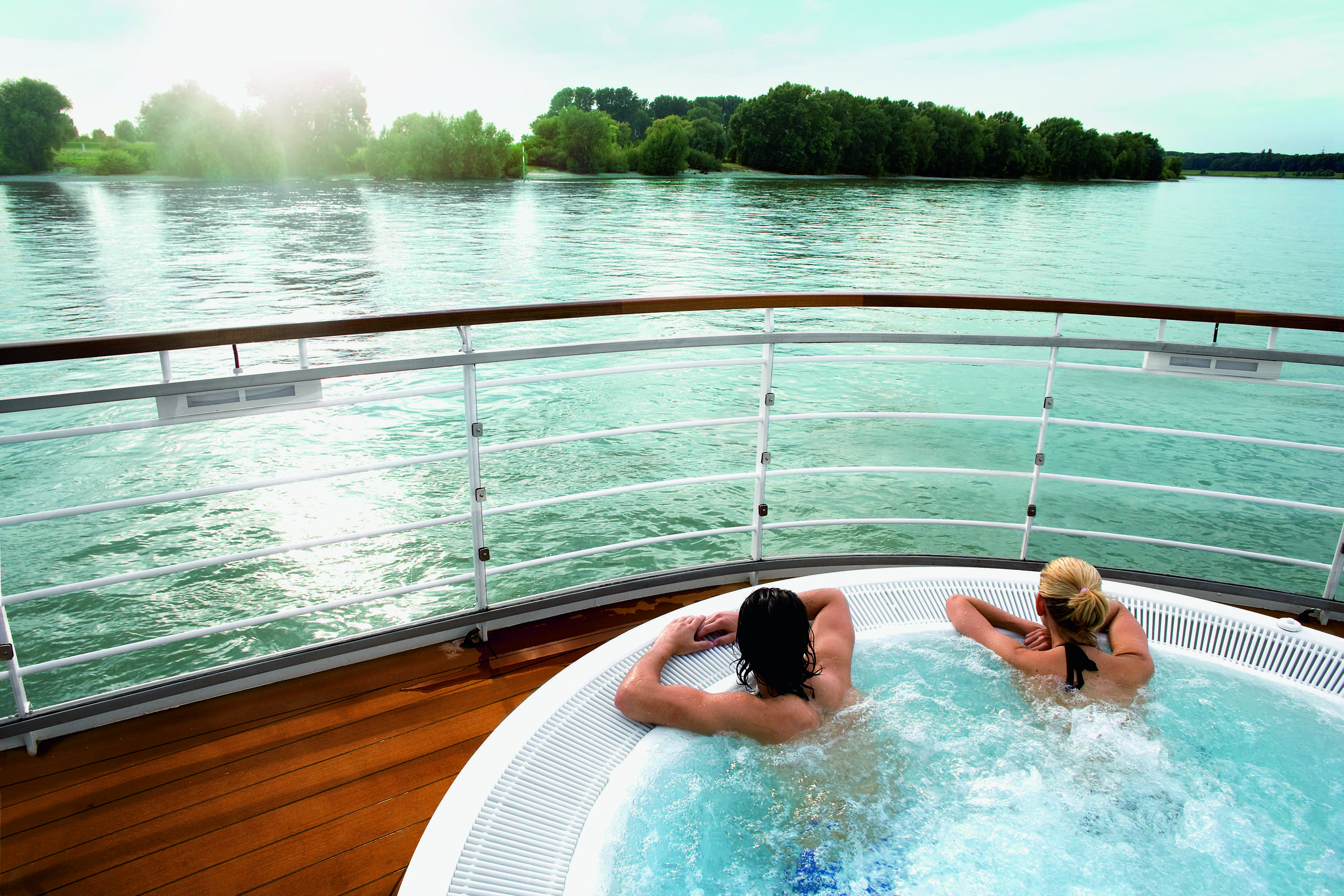 A-ROSA AQUA A-ROSA VIVA A-ROSA BRAVA Exterior Whirlpool.jpg