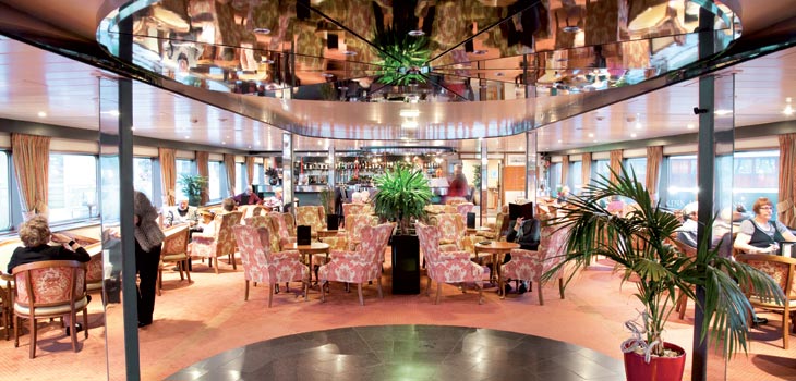 Saga River Cruises Rex Rheni Interior Lounge 1.jpg