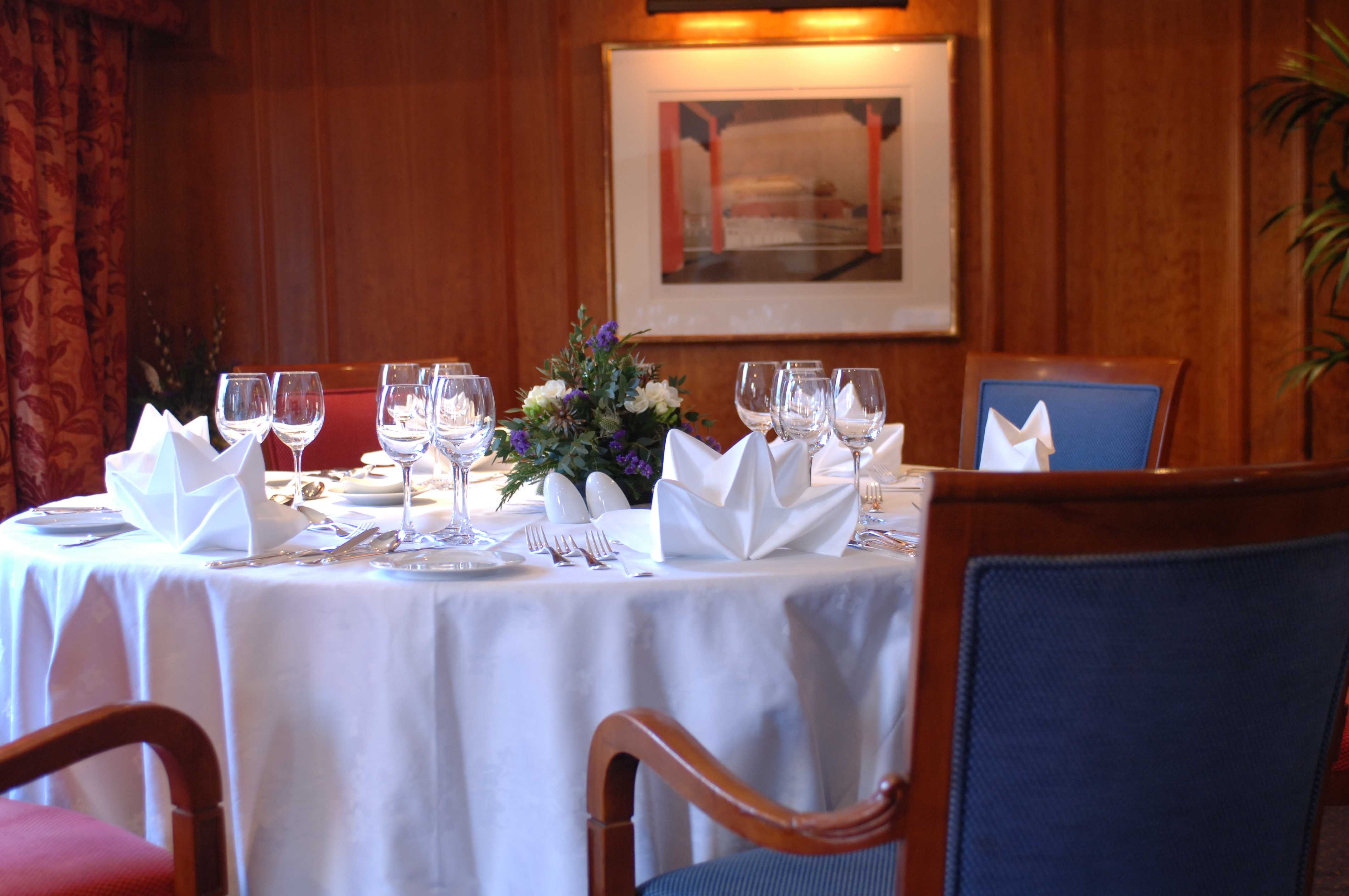 Hebridean Island Cruises Hebridean Princess Interior Columba Restaurant 4.jpg