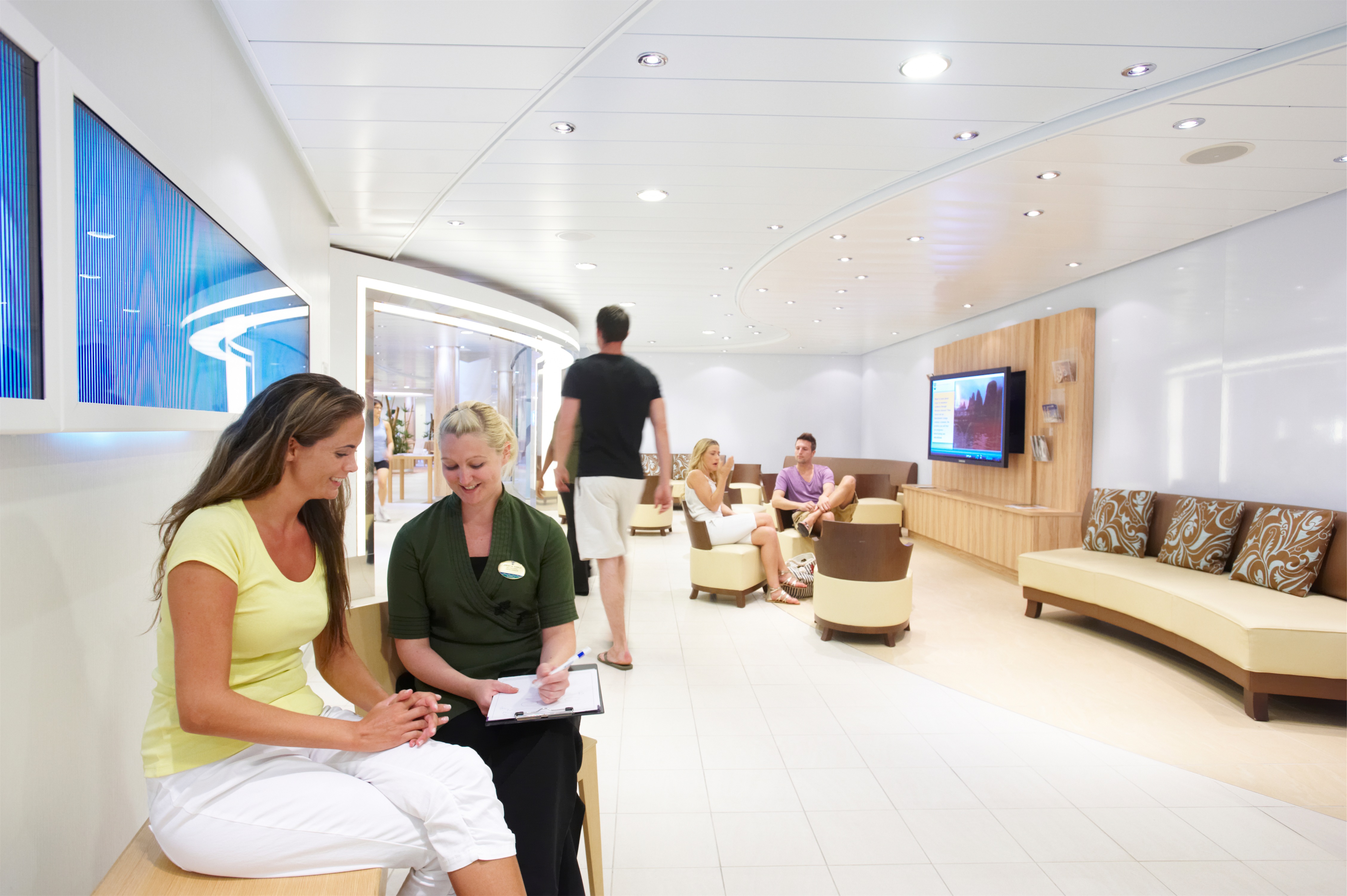 Royal Caribbean International Oasis of the Seas Interior Vitality Spa DSC 2244.jpg