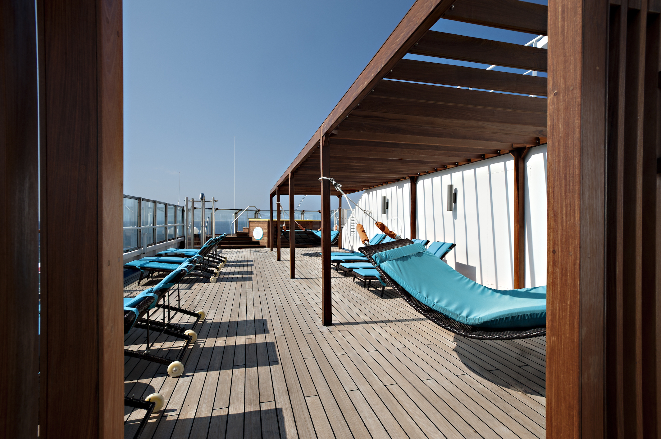 Carnival Glory Serenity 1.jpg