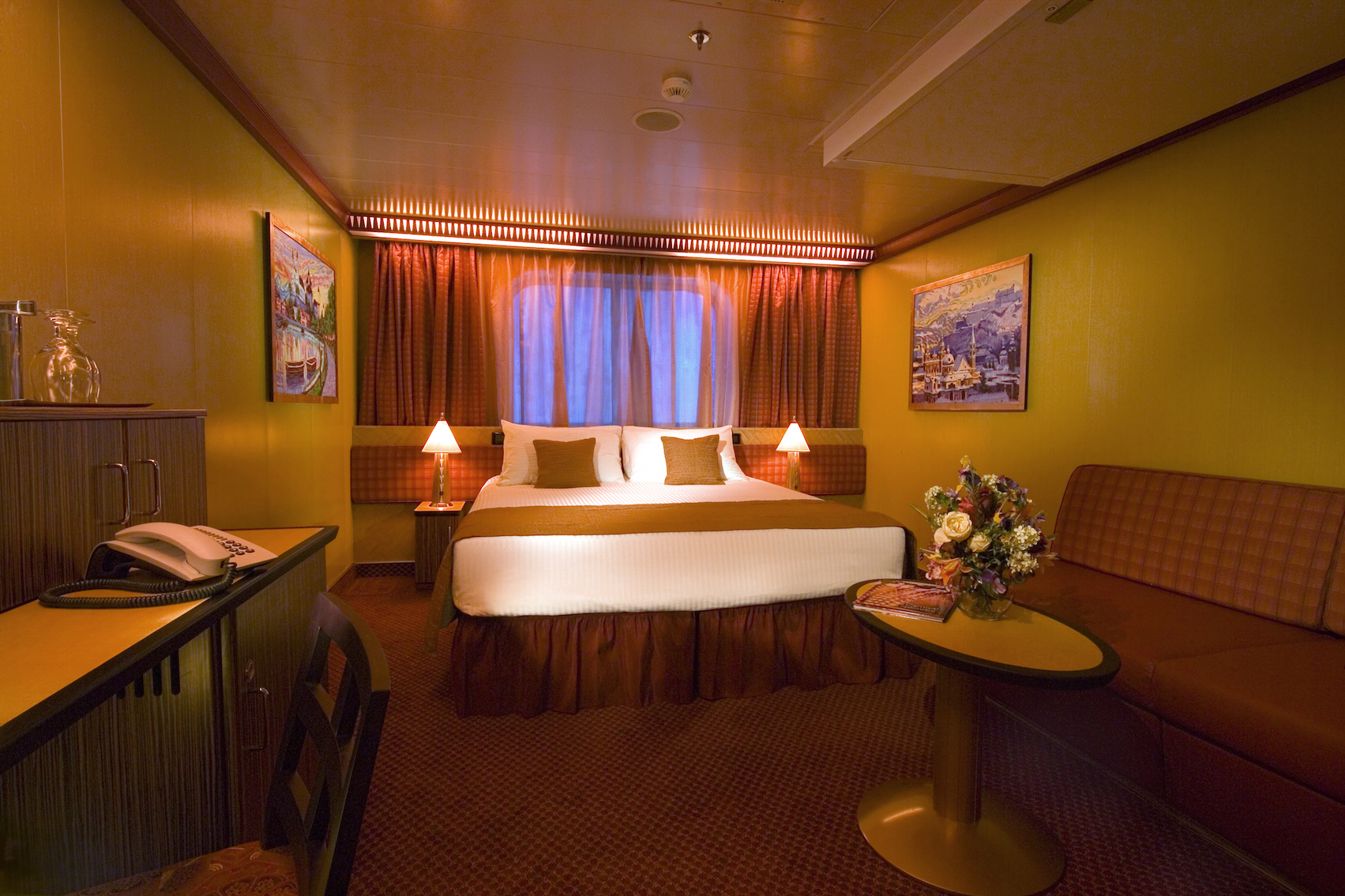 Carnival Splendor Cloud 9 Suite 2.jpg