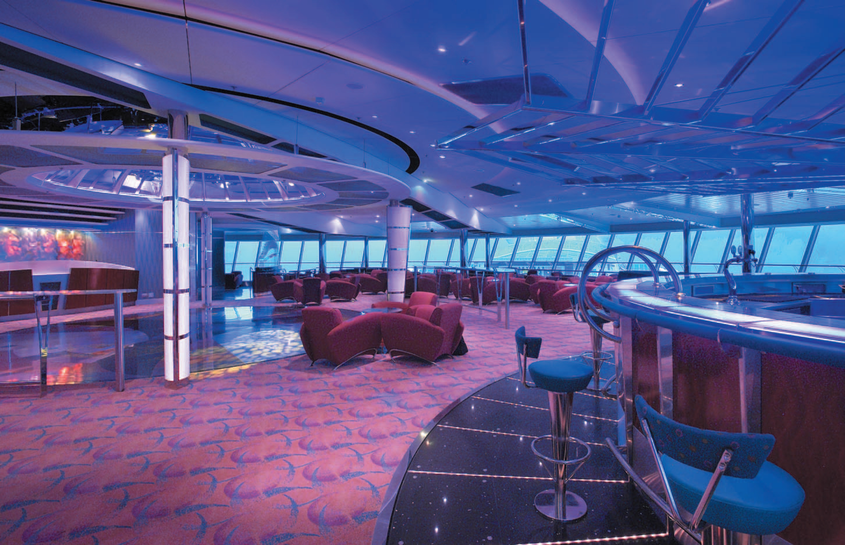 RCI_Serenade_VortexLounge.jpg