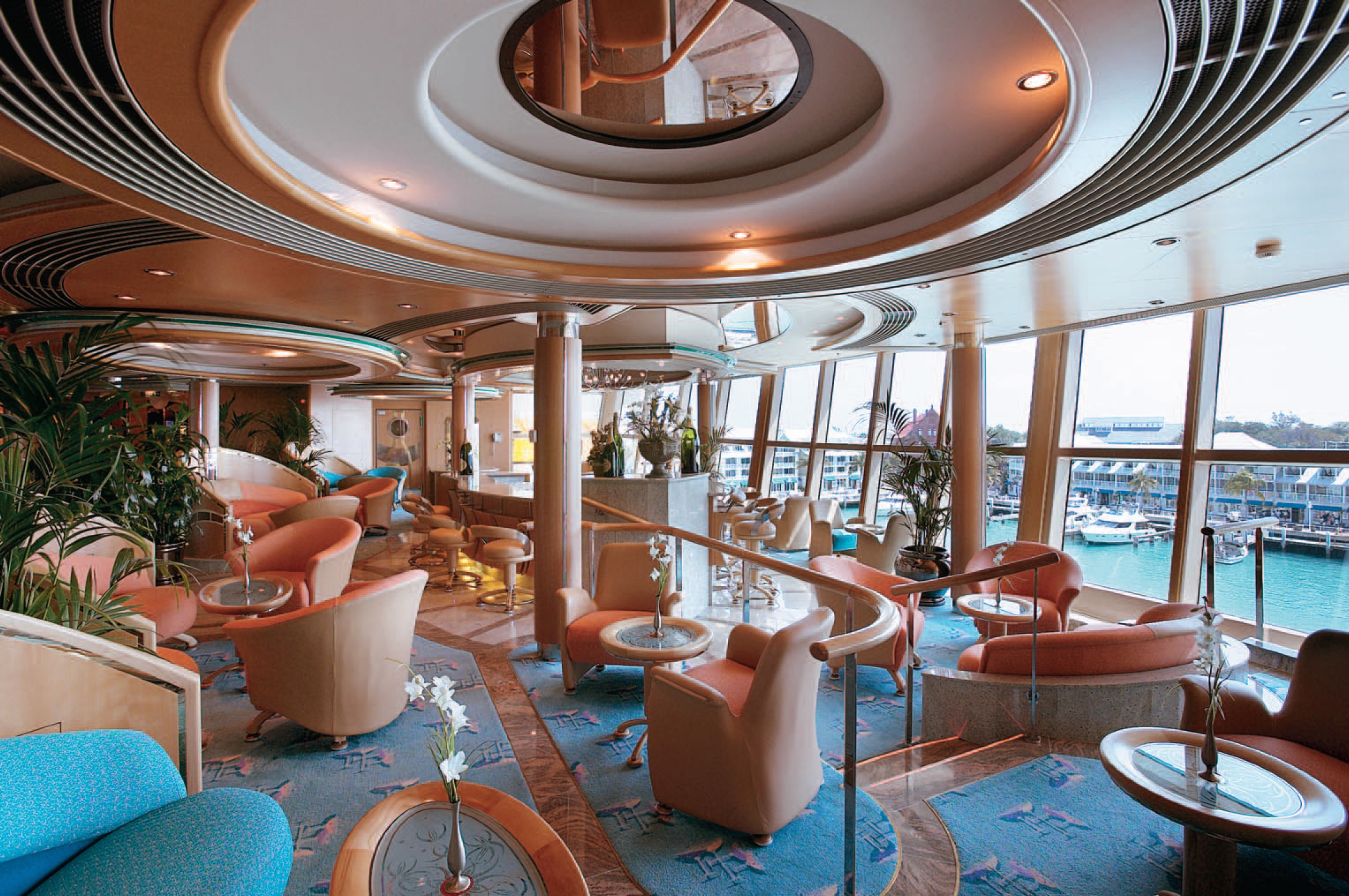 RCI_Jewel_ChampagneBar_3.jpg