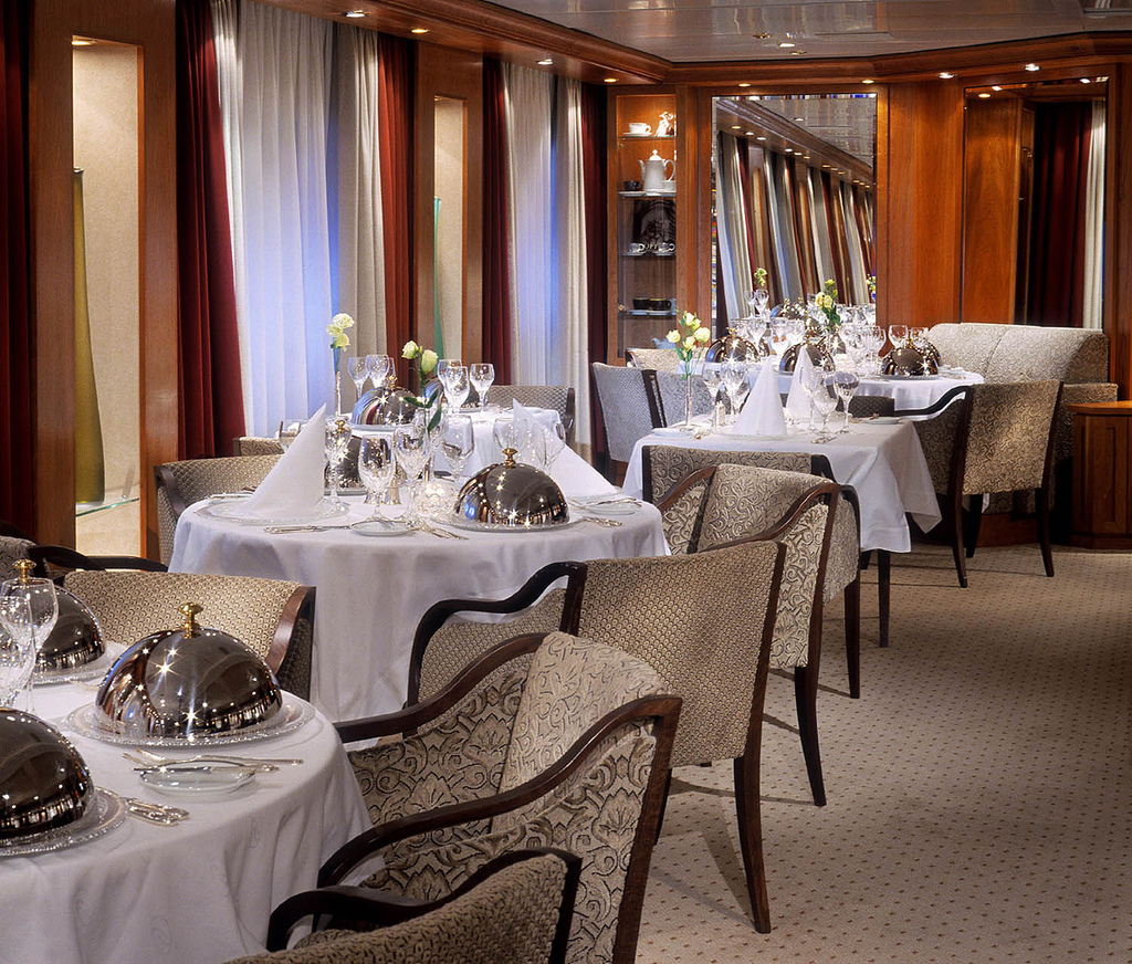 SeaDream Yacht Club Interior Dining Salon 1.jpg