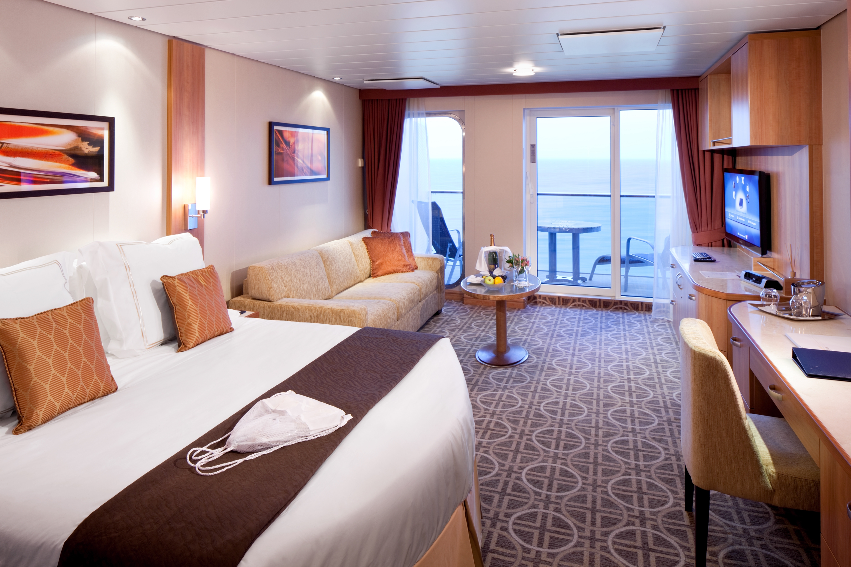 celebrity cruises celebrity solstice aquaclass suite.jpg