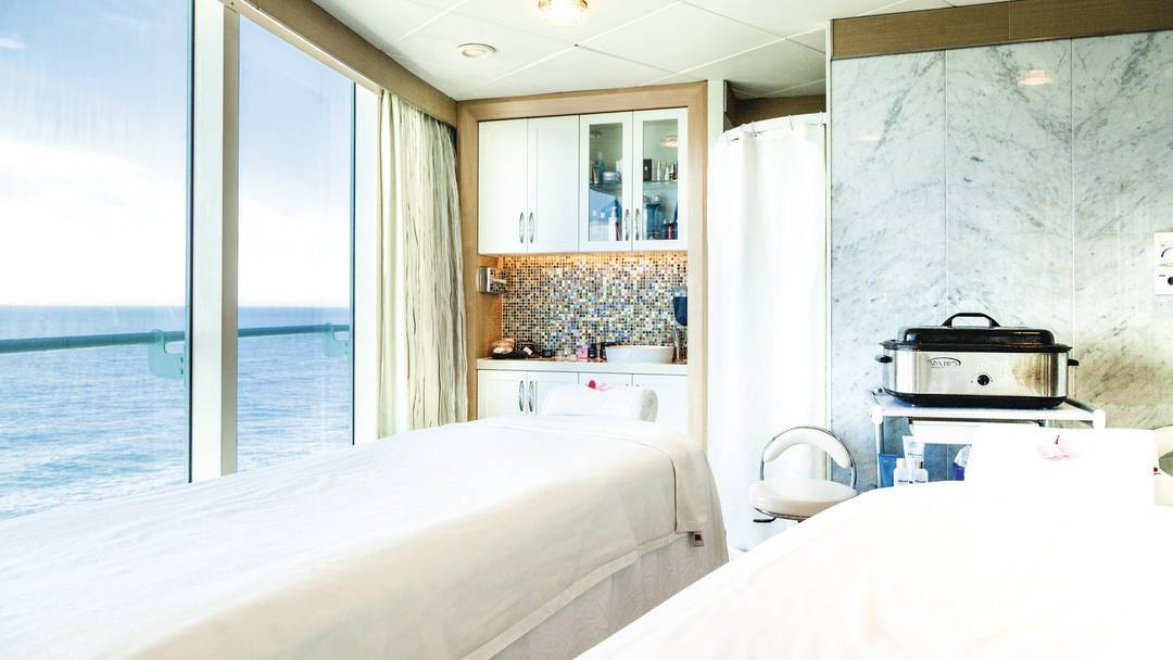 Thomson Cruise Thomson Discovery Interior Oceans Gym and Spa 1.jpg