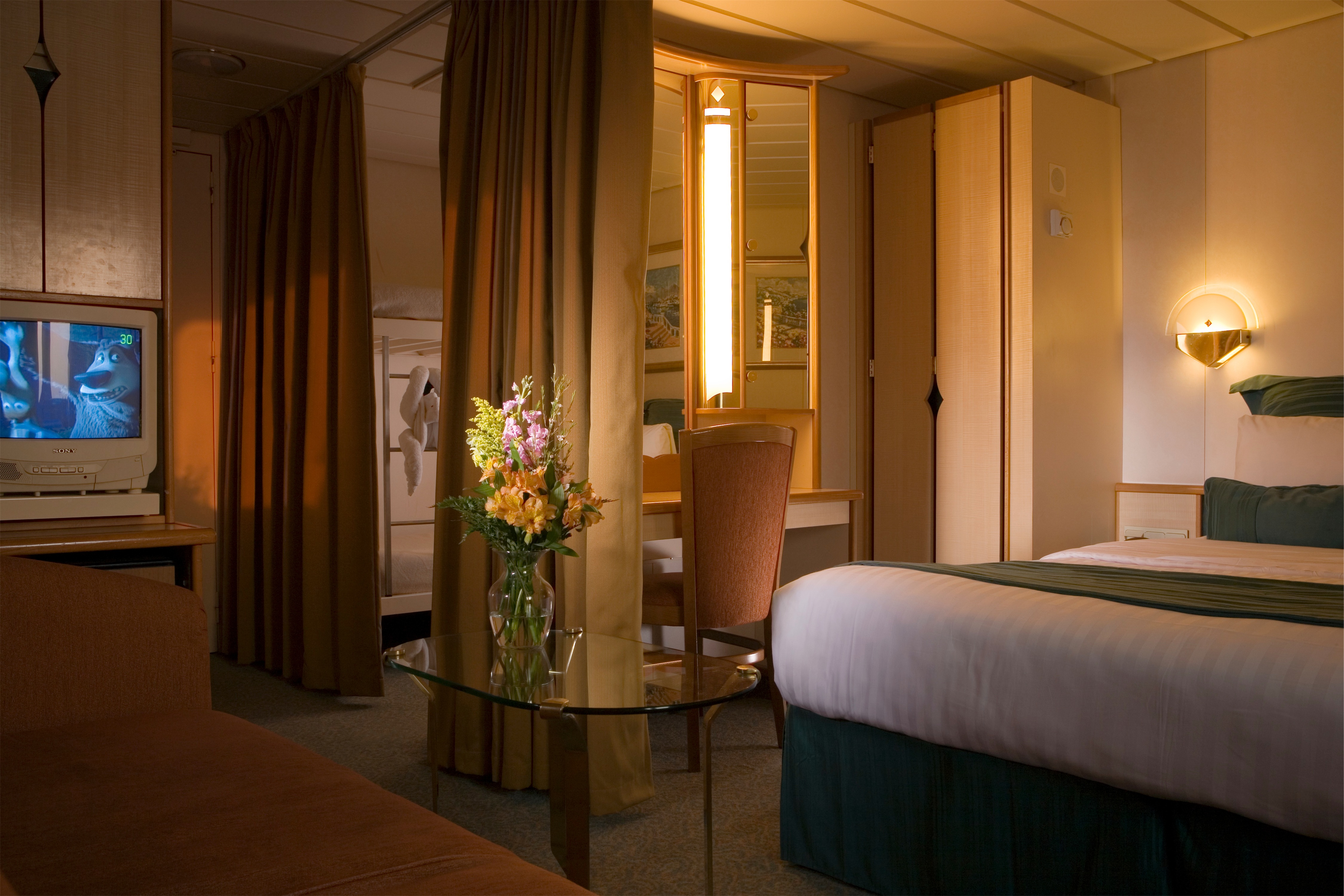Royal Caribbean International Rhapsody of the Seas Accommodation Interior Stateroom 2.jpg