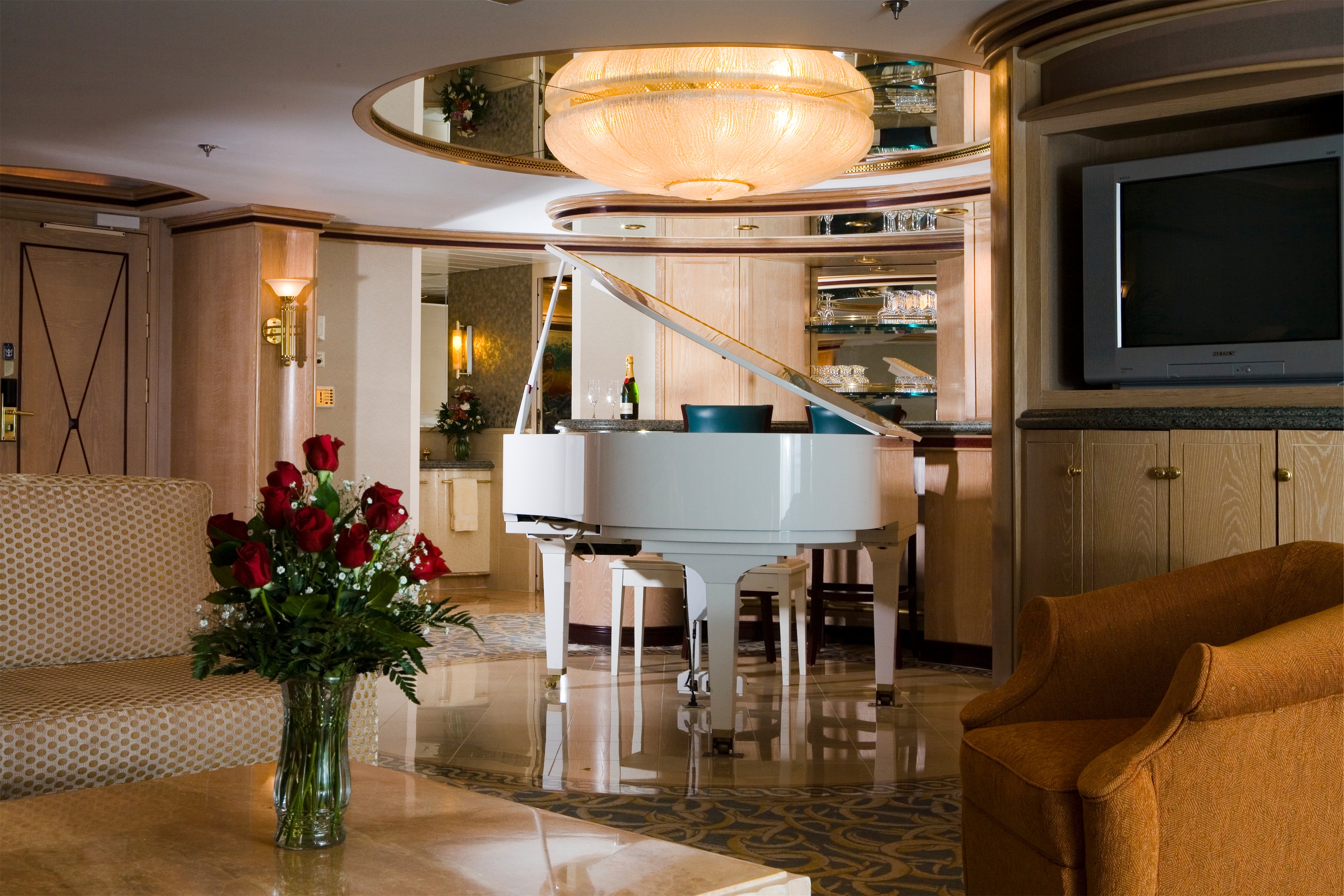 Royal Caribbean International Rhapsody of the Seas Accommodation Suite 5.jpg