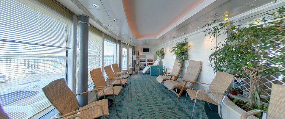 P&O Cruises Aurora Interior Oasis Spa 2.jpg