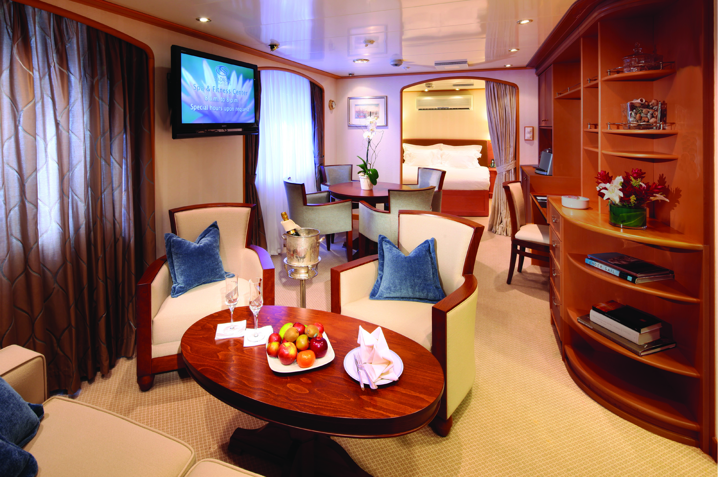 SeaDream Yacht Club Accommodation Admiral Suite 1.jpg