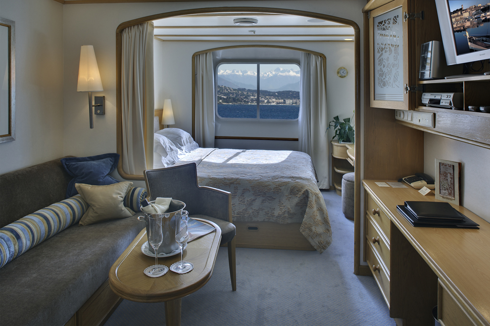 SeaDream Yacht Club Accommodation Yacht Club Stateroom Deck 3 & 4 2.jpg