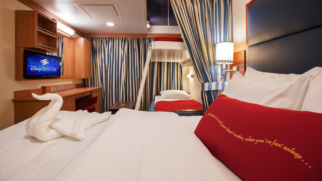 Disney Cruise Lines Disney Dream & Fantasy Ocean View Staterooms G08-DDDF-deluxe-oceanview-stateroom-cat9AB-07.jpg