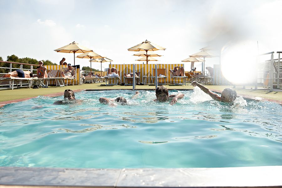 A-ROSA LUNA A-ROSA STELLA Exterior Pool 1.jpg