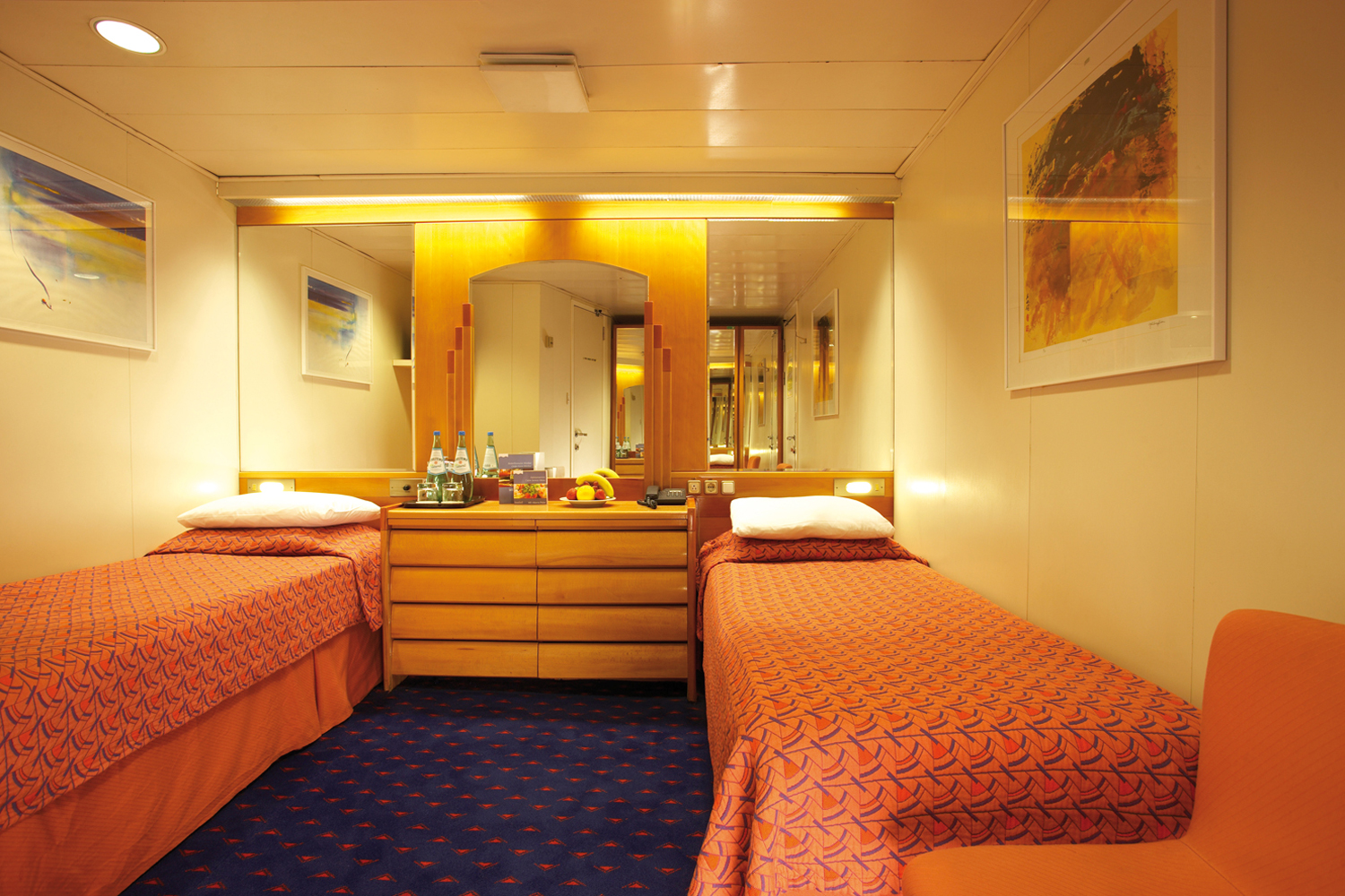 Cruise & Maritime Voyages Marco Polo Accommodation Superior Twin Inner.jpg