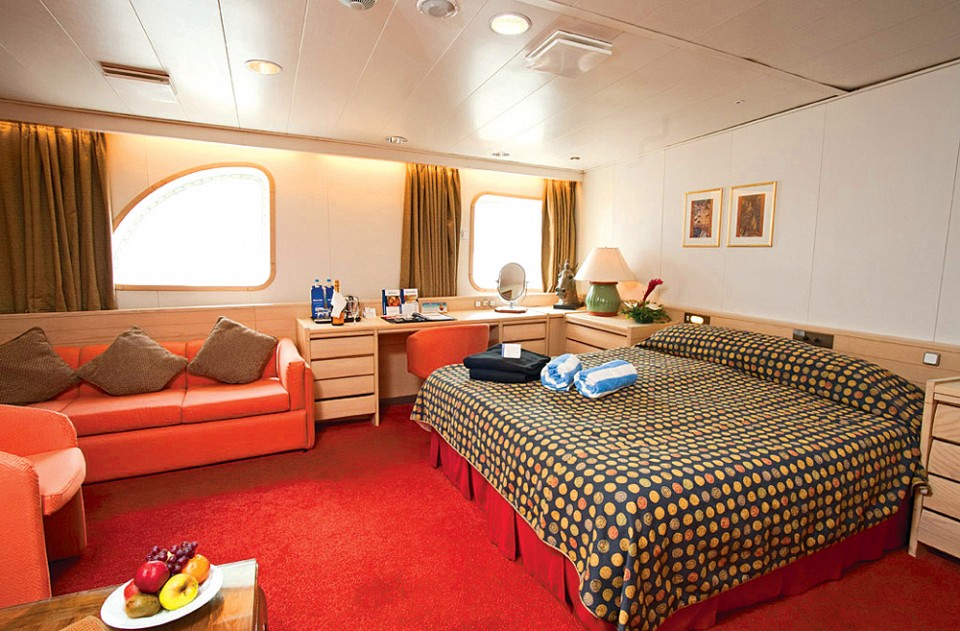 Cruise & Maritime Voyages Marco Polo Accommodation Junior Suite Ocean View.jpg