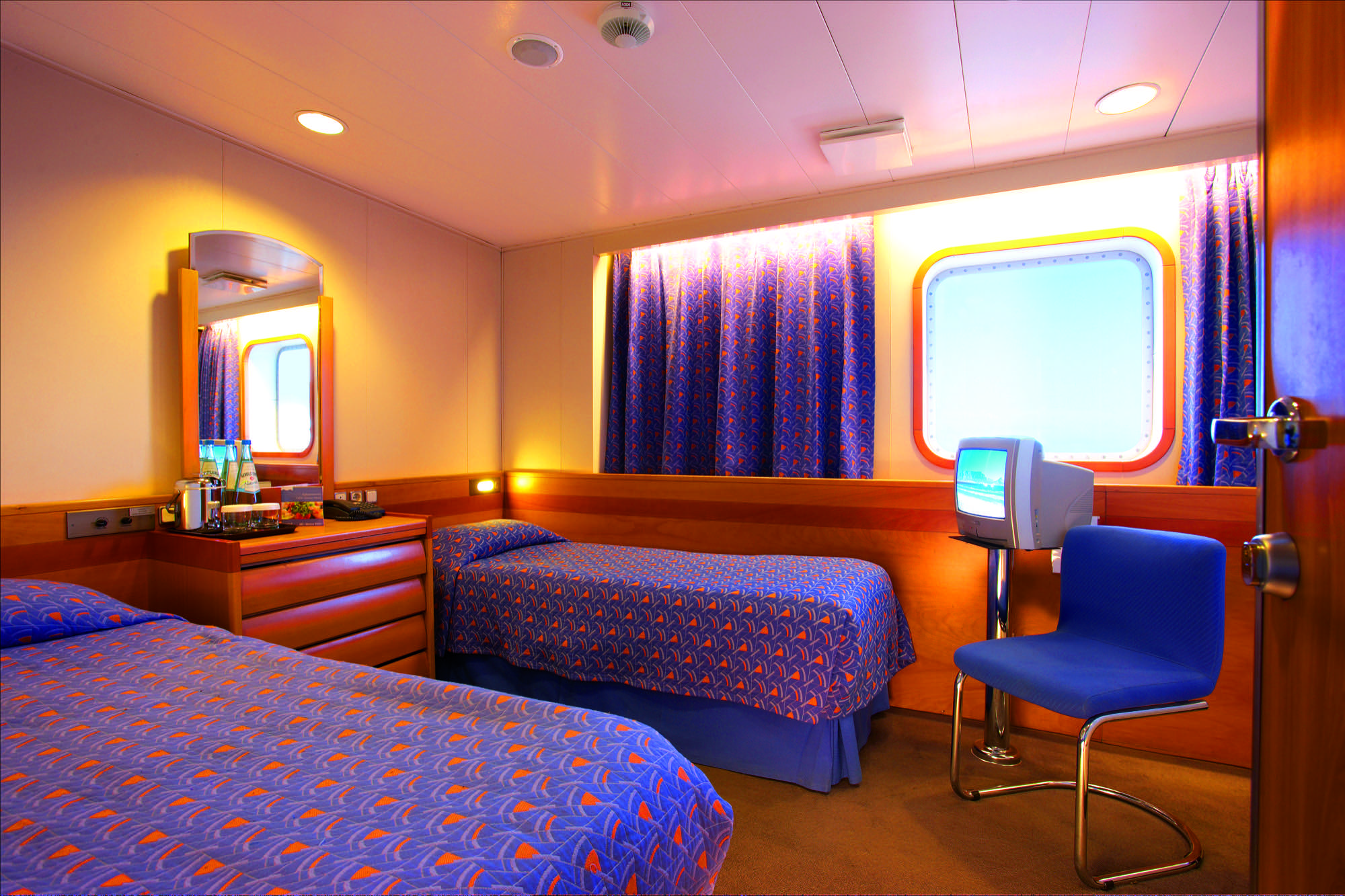 Cruise & Maritime Voyages interior 9 Superior Twin Ocean View.jpg