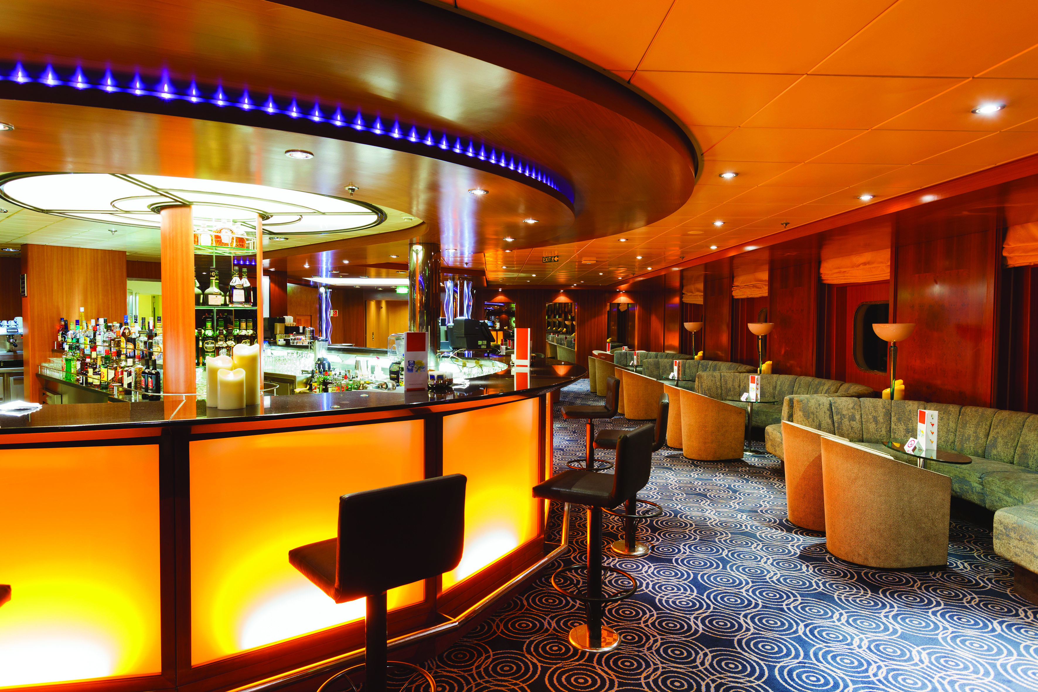 Costa Cruises Costa NeoRiviera Interior Saint Paul de Vence Lounge Bar.jpg