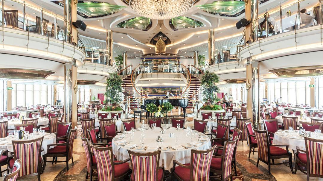 Thomson Cruise Thomson Discovery Interior Main Restaurant 2.jpg