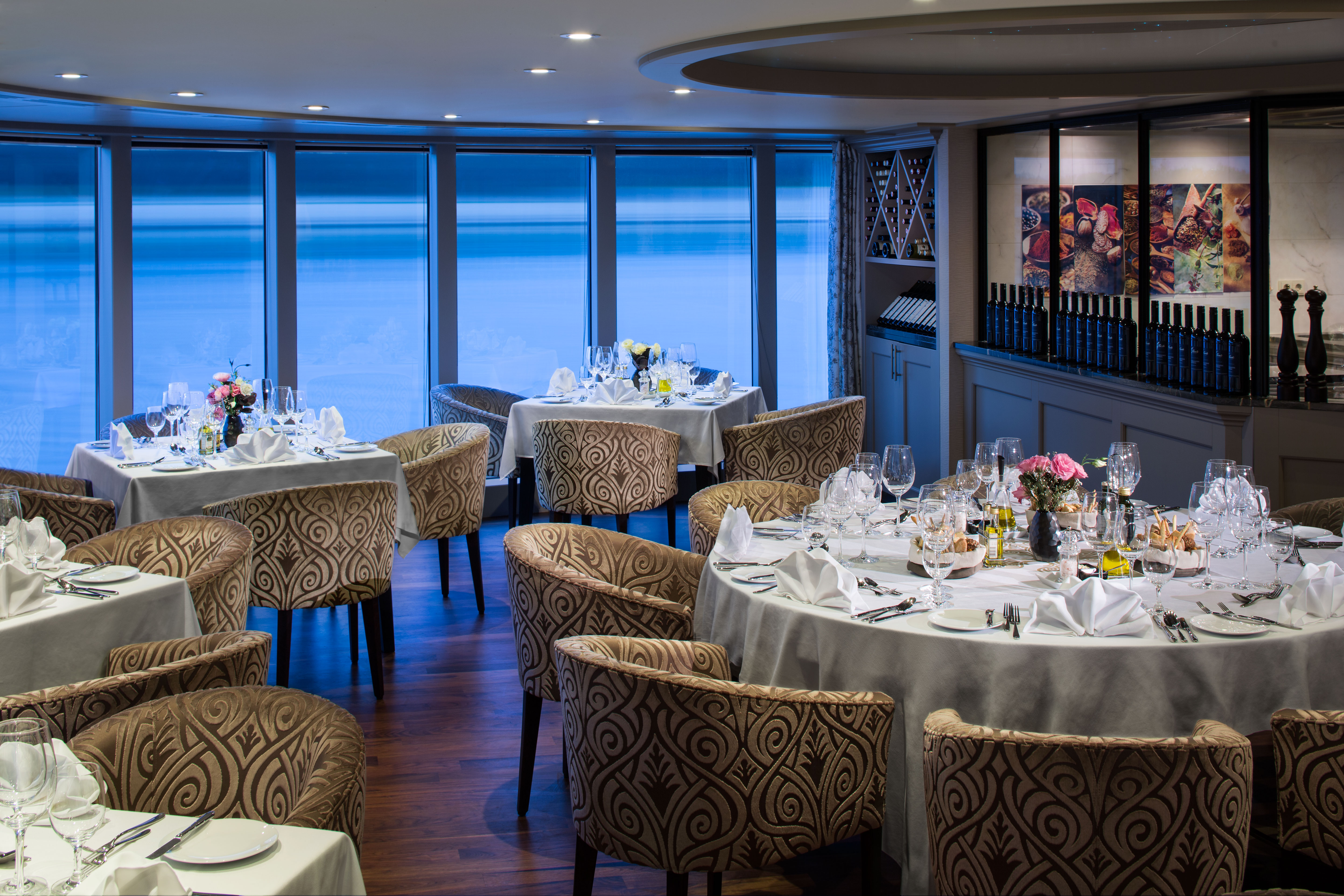 AmaWaterways AmaSerena AmaSonata AmaReina AmaPrima AmaCerto Interior Chefs Table Restaurant 3.jpg