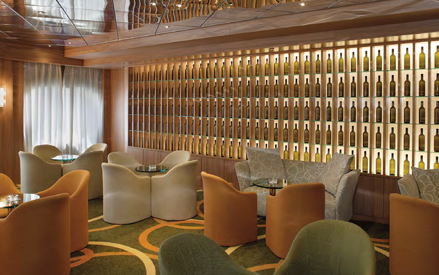 Cruise & Maritime Voyages Magellan Interior Hampton's Lounge Bar.png