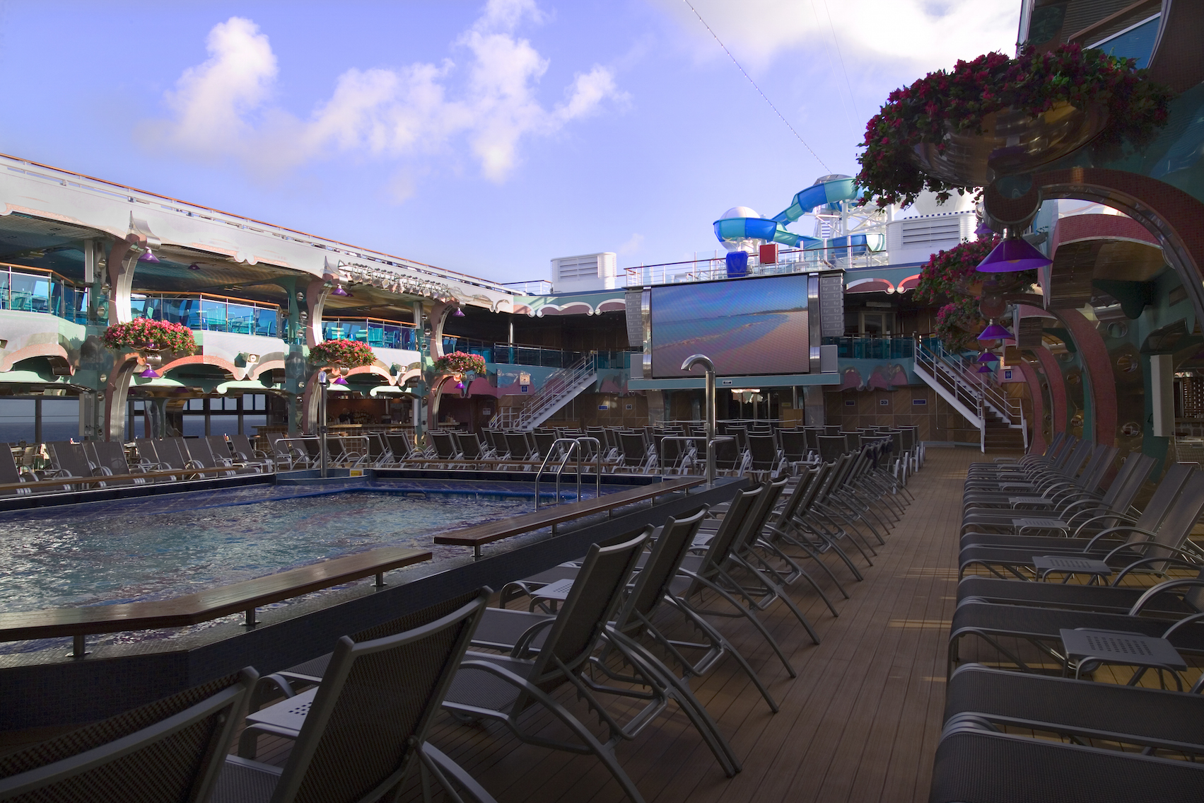 Carnival Splendor Splendido Lido Pool 2.jpg