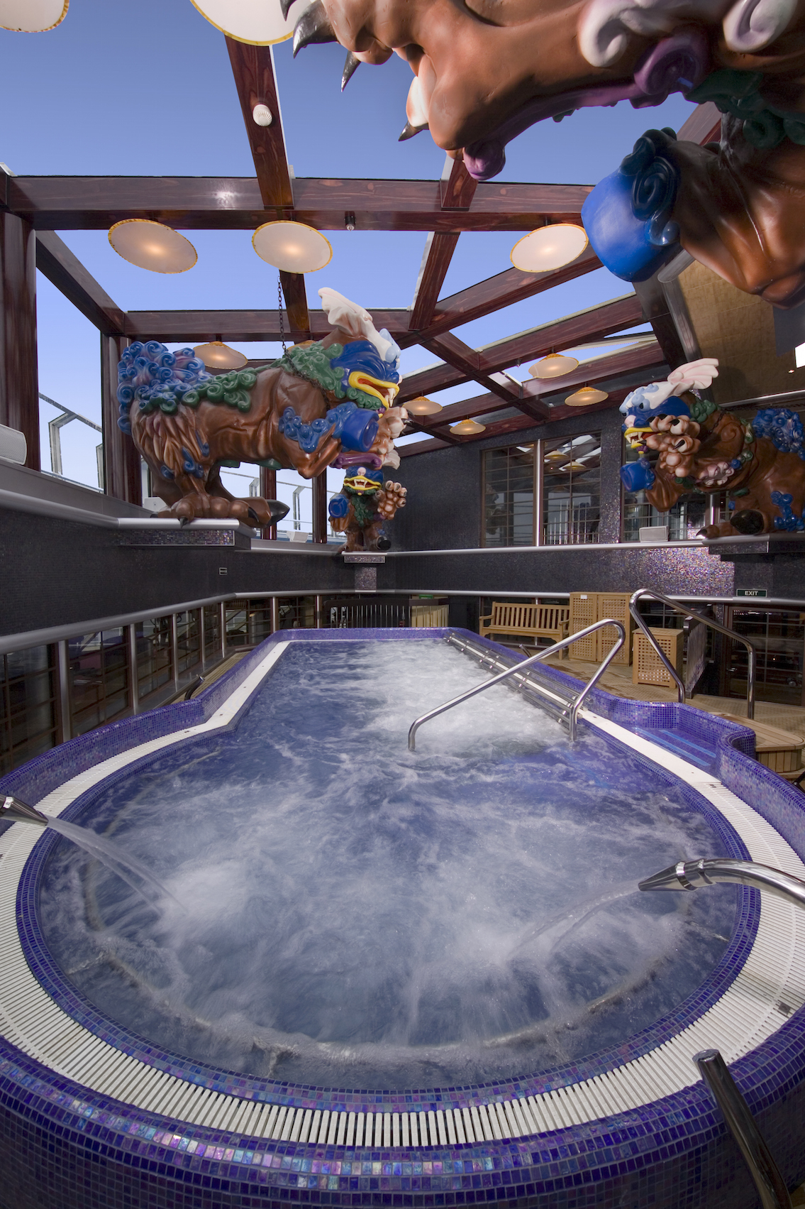 Carnival Splendor Cloud 9 Spa Thalassotherapy Pool 1.jpg