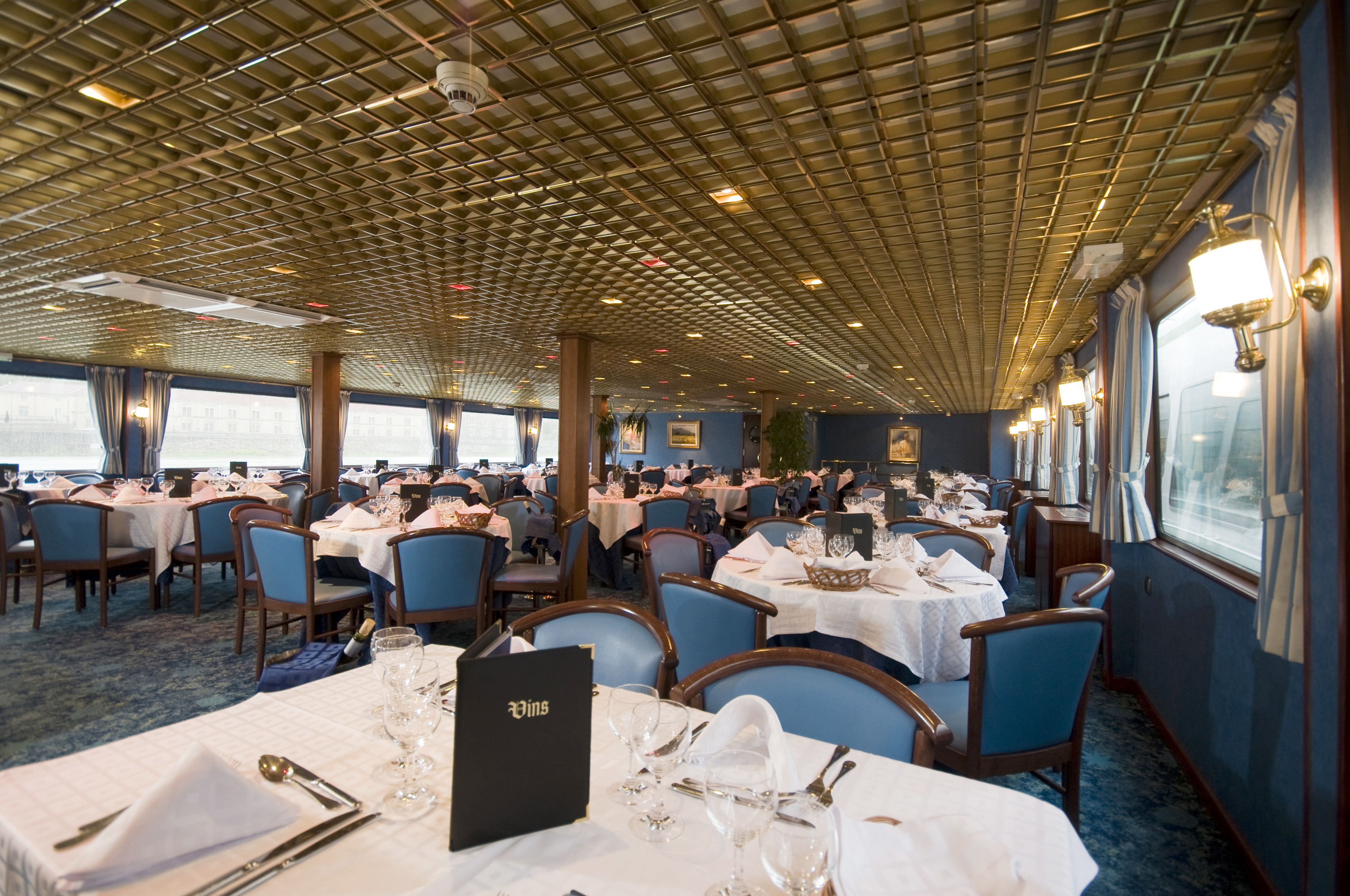 CroisiEurope MS Van Gogh Interior Dining Room 3.jpg
