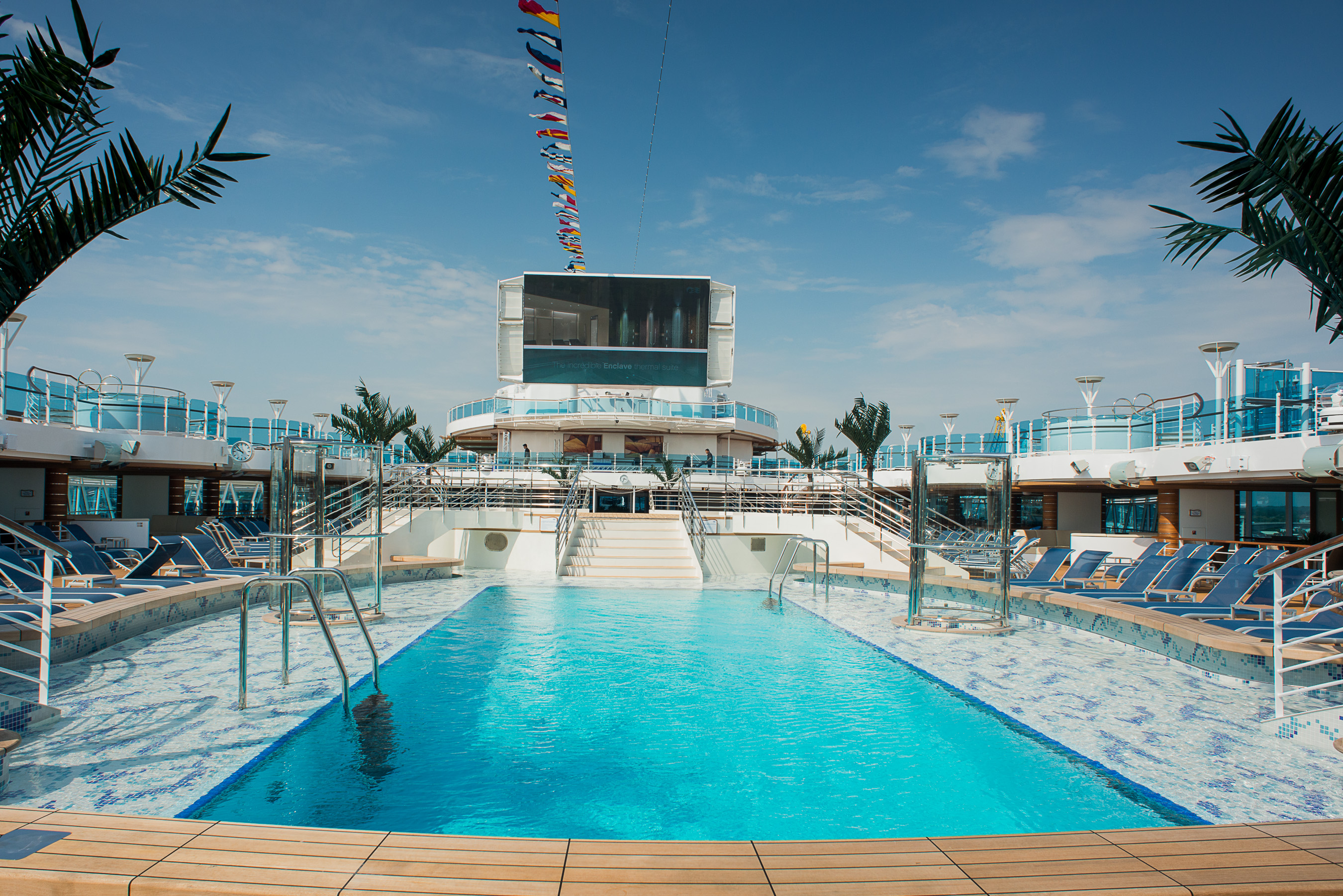 Princess Cruises Royal Class Interior lido 3.jpg