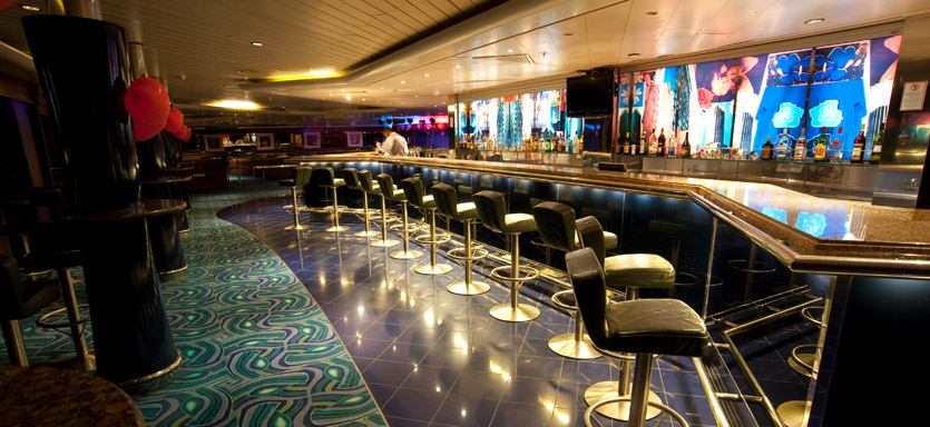 Pullmantur Horizon Interior Saphir Nightclub.jpg