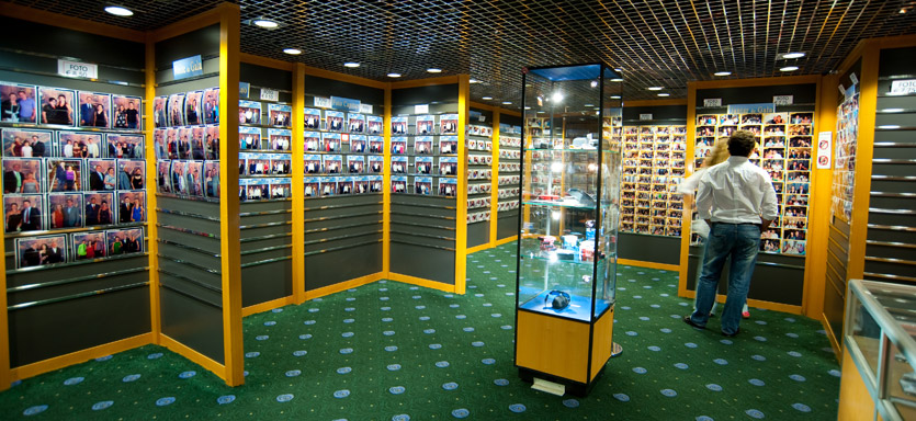 Pullmantur Horizon Interior Photo Gallery.jpg