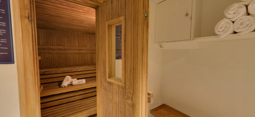 Pullmantur Horizon Interior Saunas.jpg