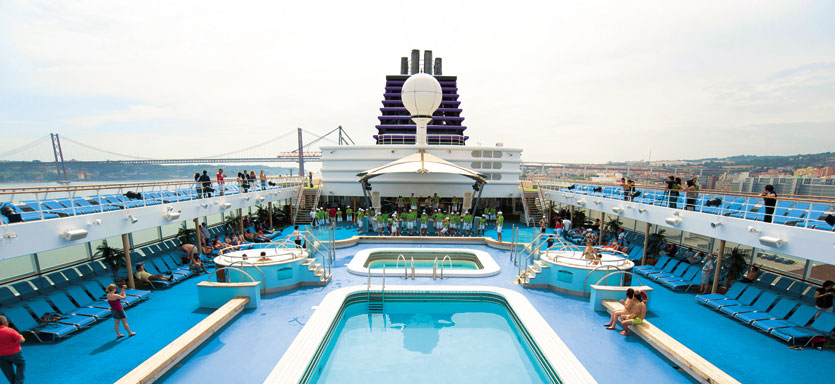 Pullmantur Horizon Exterior Swimming Pool.jpg