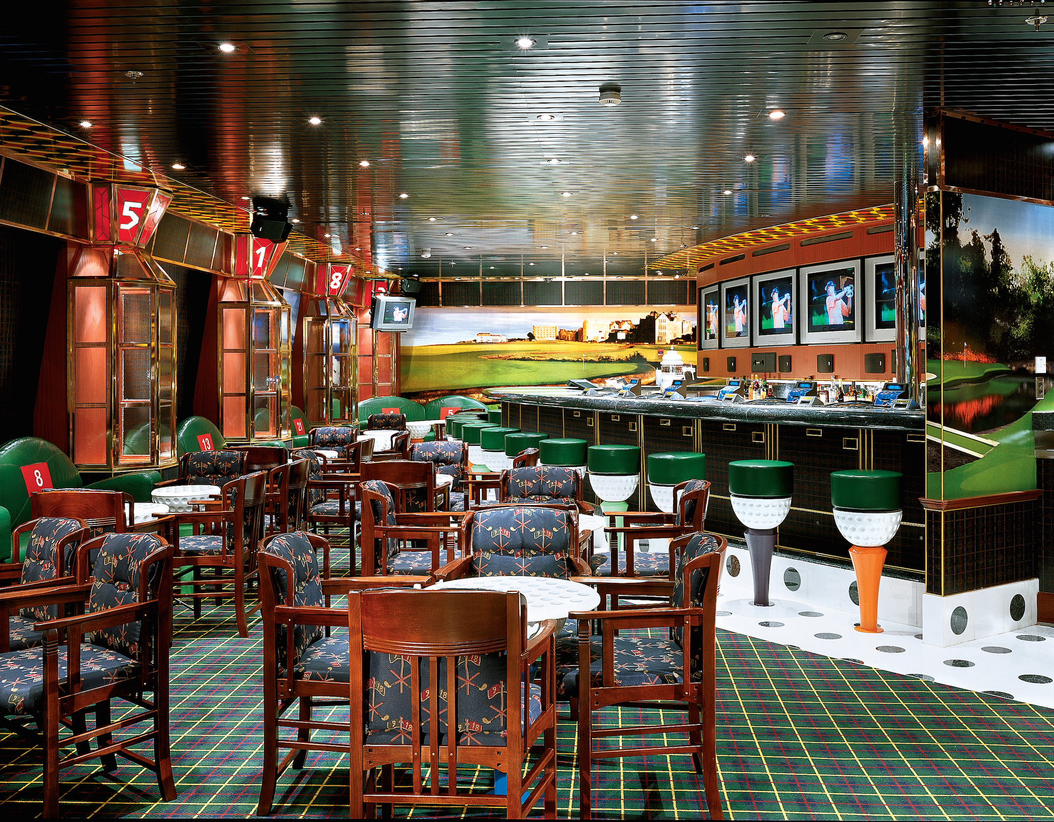 Carnival Glory On the Green Sports Bar 2.jpg