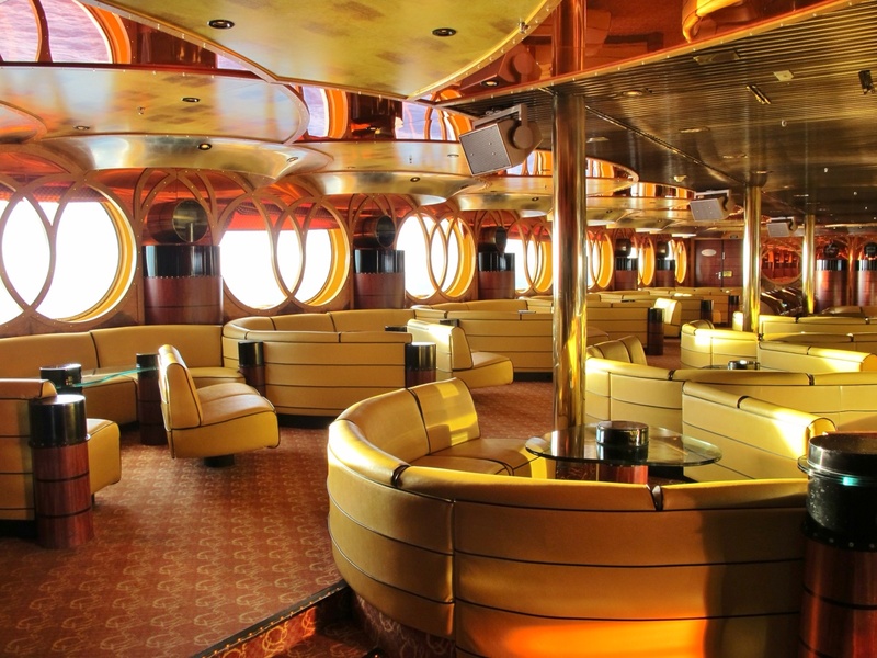 Carnival Paradise queen mary aft lounge.jpg