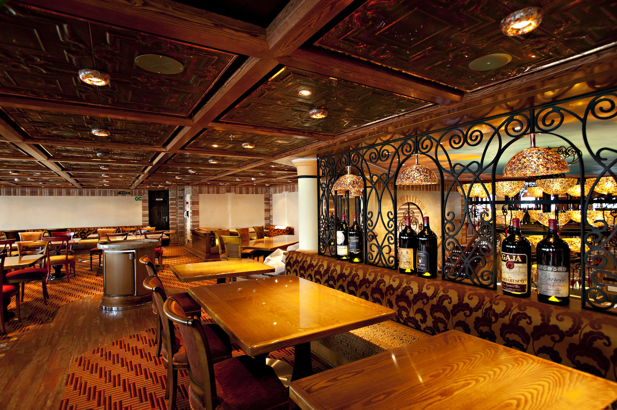 Carnival Magic Cucina del Capitano 2.jpg