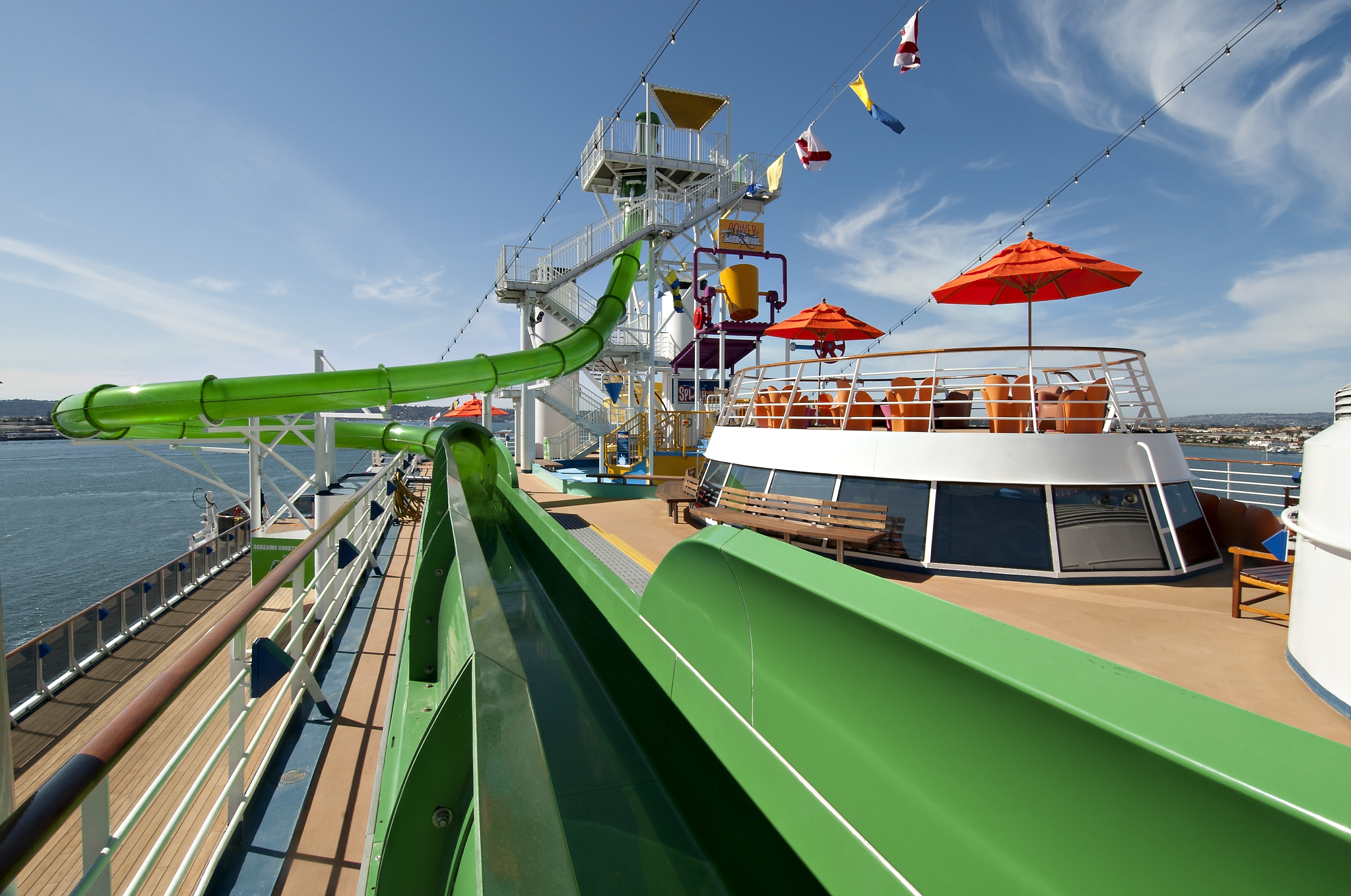 Carnival Spirit Green Thunder Waterslide 2.jpg