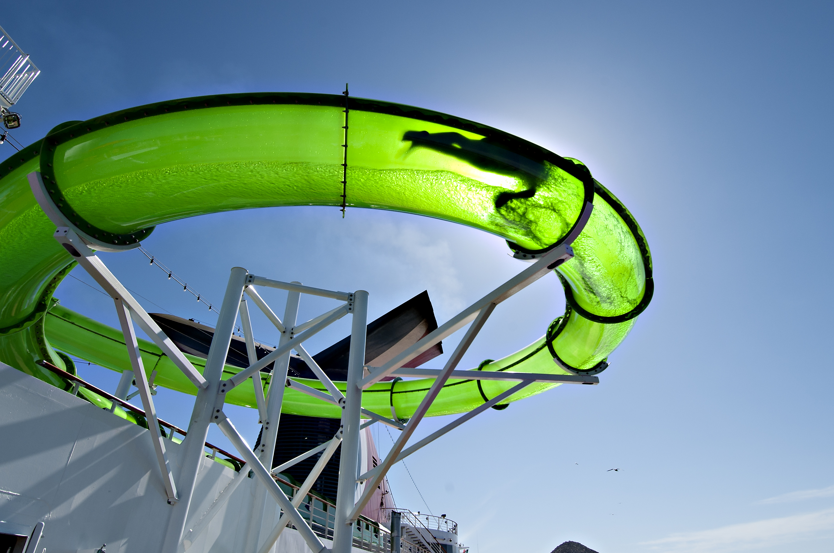Carnival Spirit Green Thunder Waterslide 5.jpg