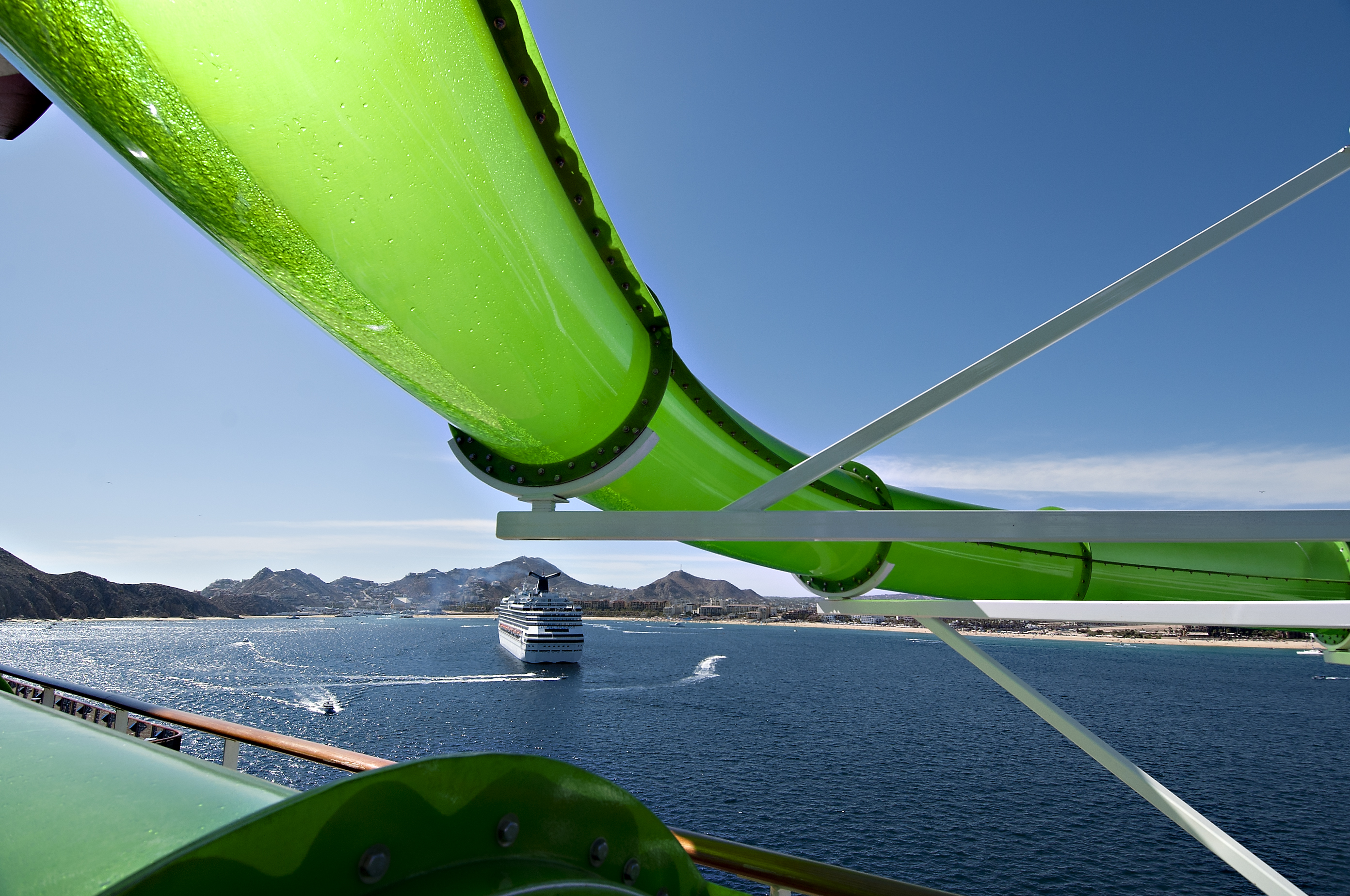 Carnival Spirit Green Thunder Waterslide 7.jpg